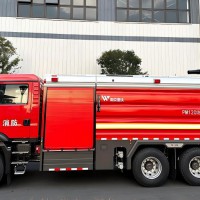 雷沃协力 PM120型泡沫消防车